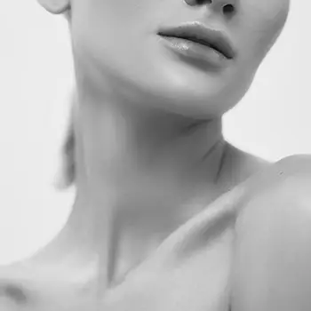 neck-lift-beverly-hills Face Lift & Neck Lift Surgeon in Beverly Hills - Top Ranking Facelift Surgeon